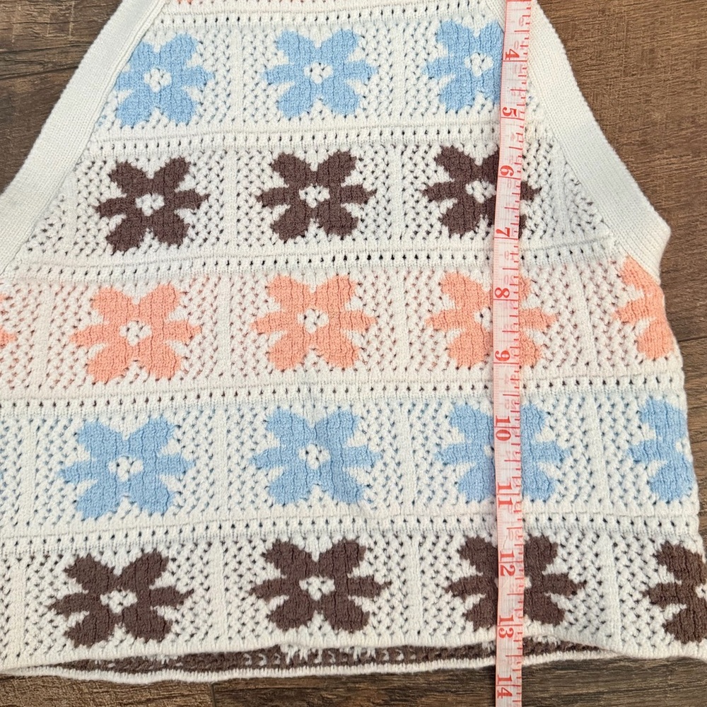 Hippie Rose Crocheted Tank - Picture 5 of 5